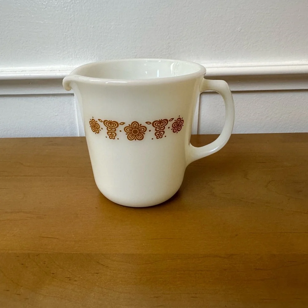Corelle - Picture 1 of 3